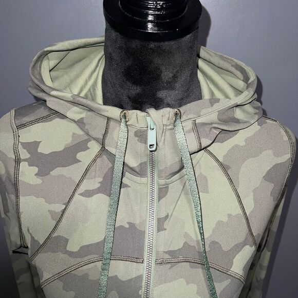 Lululemon Hooded Define Jacket *Nulu Womens 8 Incognito Camo Multi Gator Green - Picture 3 of 10